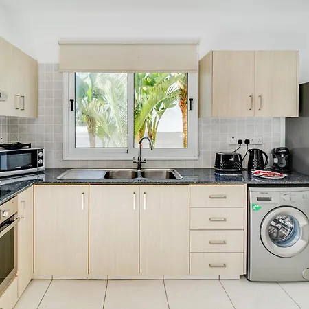 Nissini By Ezoria Villa *