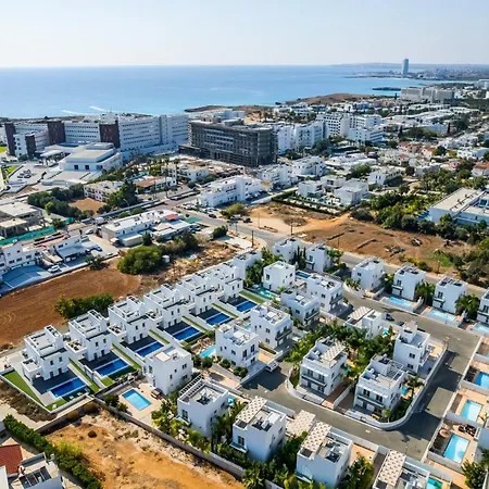 Nissini By Ezoria Villa Ayia Napa