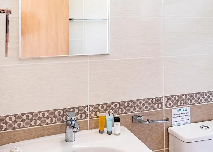 Nissini By Ezoria Villa *