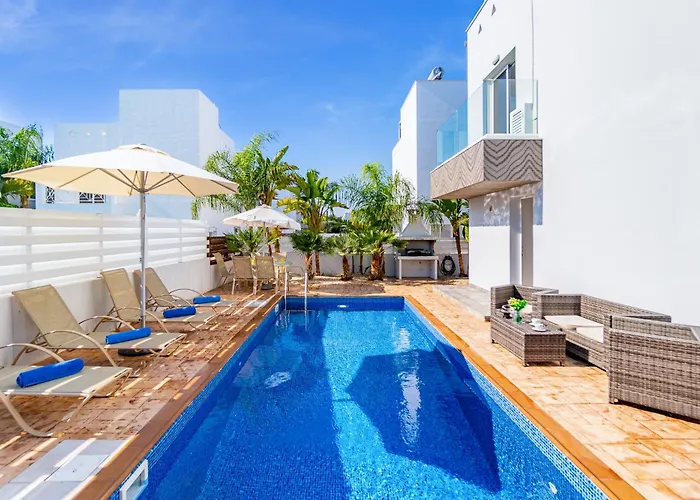 Nissini By Ezoria Villa